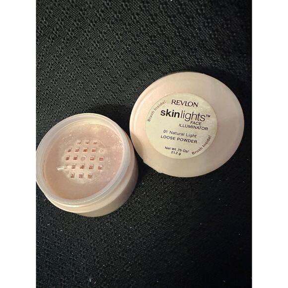 RARE VTG Revlon Skin Lights face illuminator 01 natural powder DISC .75 oz - Picture 1 of 5